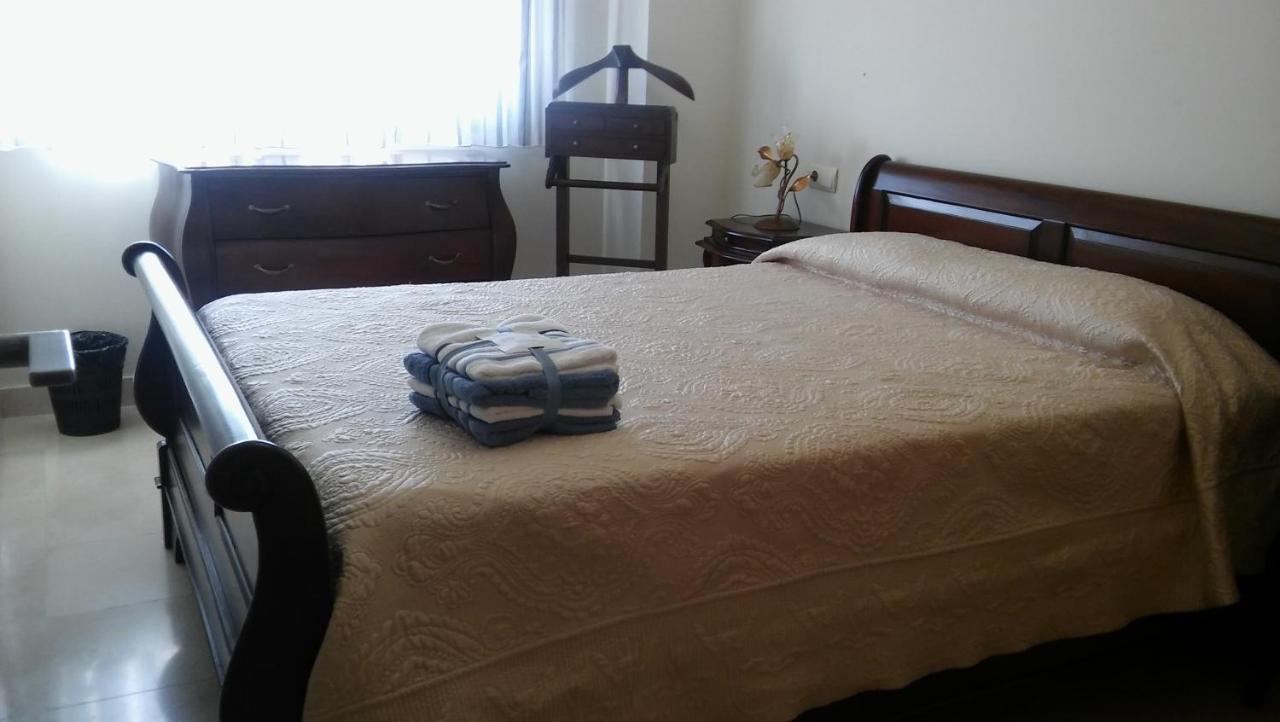 Ferienwohnung Paseo Maritimo Antonio Banderas Málaga Exterior foto